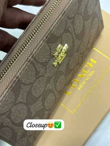 COACH ZIPPER WALLET PREMIUM QUALITY WD BOX
