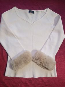 Sweetheart Sweater 🌸 ( Clearance Sale )