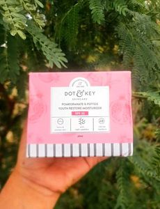 Dot & Key Moisturizer