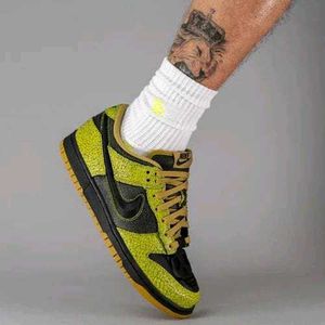 Nike Dunk Low QS Halloween Skull 💀