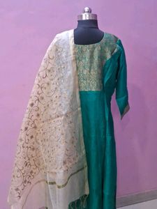 Elegant Green Kurta Set Of 3