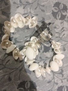 Shell &amp; Pearl Earrings