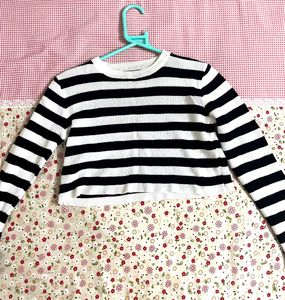 Striped Cropped Long Sleeve Top
