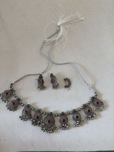 Oxide necklace set
