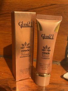 Glam21 Matte Mousse Foundation