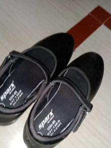 Black Shoes