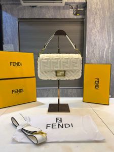 Fendi Baguette Handbags (Master Copy)