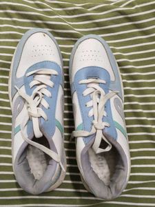 White Shoes 👟