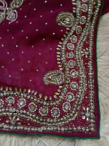 Beautiful Embroidery Saree 😍