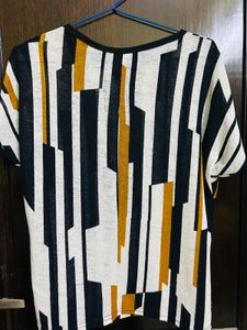 Striped Women&#39;s Top