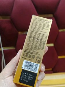 Lakme Sun Expert Dry Matte Fluid