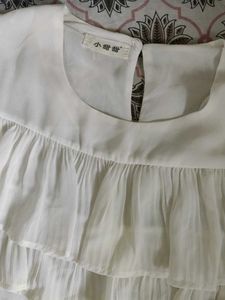 White Cute Top With Frill