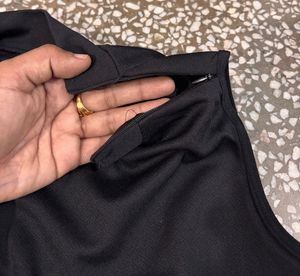 Sleeveless Black  Crop Top