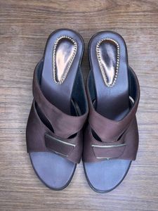Elegant Brown Casual Heel Sandals