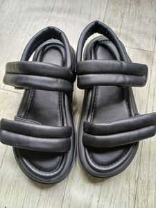Chunky Padded Black Sandals