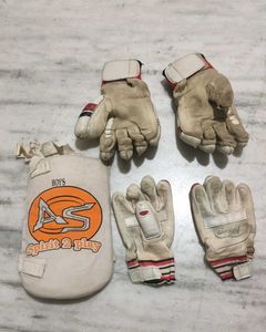 Cricket Batting Gloves &amp; thigh pads