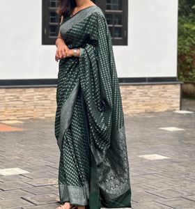 Saree With Blouse