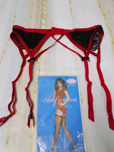 (1044)Red & Black Lace Garter Belt