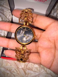 TIMESQUARTZ Wrist Watch 💗✨