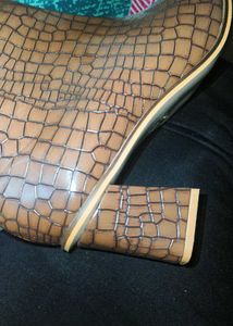 brown printed leather Hi neck boots