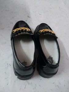 Chunky Chain Loafers