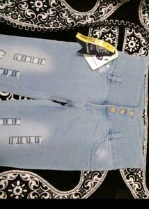 Cute Distressed Jeans