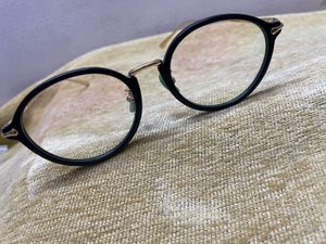 Chic Round Frame Glasses
