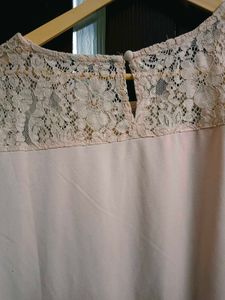 Beautiful Top In L Size No Flaws