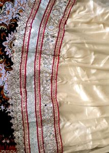 *FREE* Earings With Women Ethnic Gown