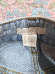 SUMMER COLLECTION- H &amp; M SHORTS