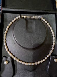 Pearl Necklace & Earring Set