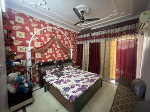 Floral Bedsheet & Curtains