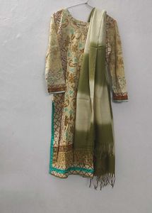 Pakistani Kurta Set