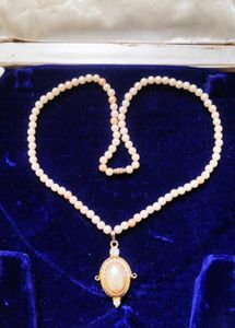 Vintage Pearl Necklace with Pendant