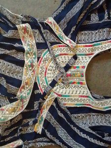 Embroidered Neckline Piece