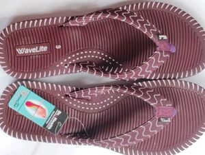 Wavelite Dr. Health Flip Flops Size 9