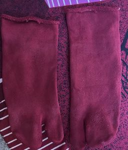 Maroon socks