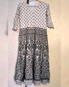White Designed Anarkali Kurti 🕊️