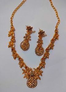 Beautiful Gold Plated 3 Neck Pieces With Earrings