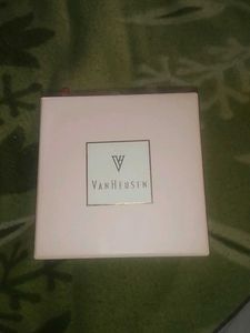 Van Heusen Box