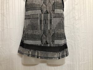 Charlott’ Black Sleeveless Top