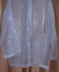 Brabd New Tira Raincoat Grab Fast😍