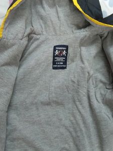 Jacket For Fall Winters Slightly Bobbled In the inner side Of the cuffs although outer are perfectr