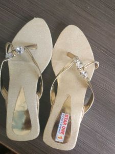 heels with hand bag