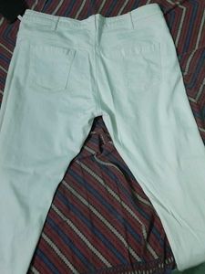 Here &amp; Now Women&#39;s White Denim Jeans