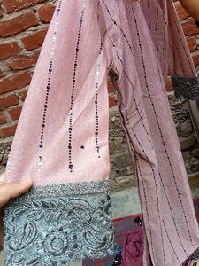 Embalished Kurta With Dupatta