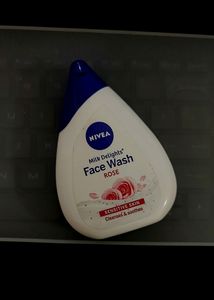 Nivea Milk Delights Face Wash .For Sensitive Skin.