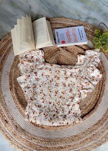 HEY CUTIES🌼🌷CHECK THIS BEAUTIFUL KOREAN TOP