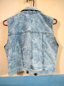 50% Off😃 Ripped Denim Jacket