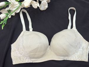 new stylish bra non paded